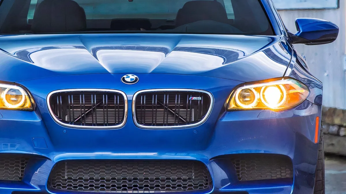 Останній задньопривідний BMW M5 коштує як нова Honda Civic