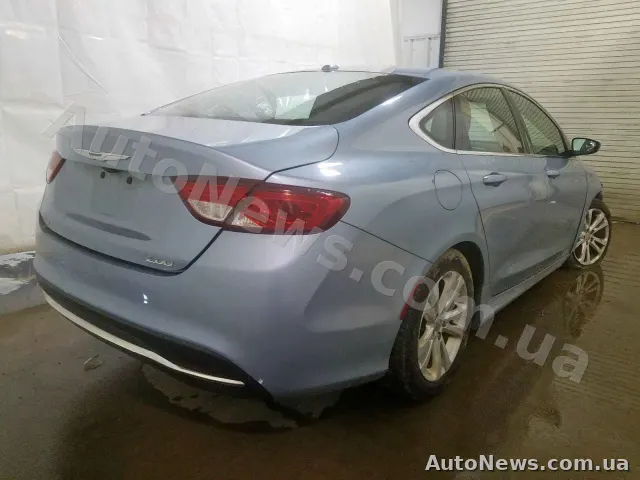 2015 Chrysler 200 — фото 4 (copart)