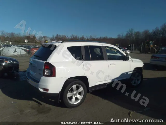 2015 Jeep Compass — фото 4 (iaai)