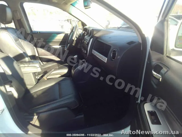 2015 Jeep Compass — фото 5 (iaai)