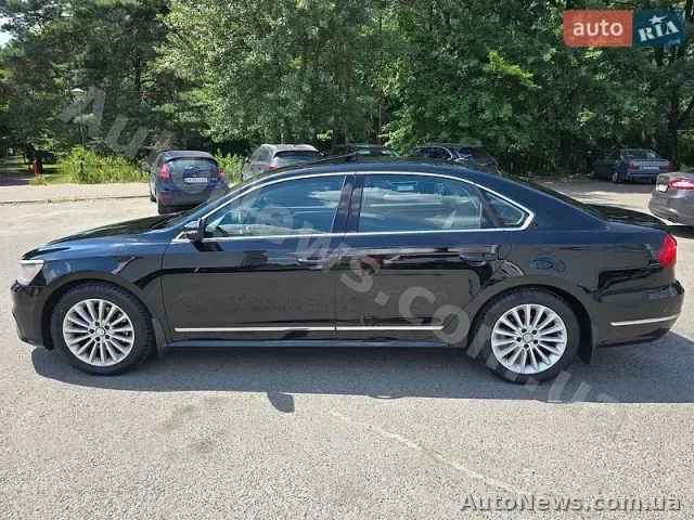 2016 Volkswagen Passat, VIN 1VWBT7A35GC057673, plate АА5617ХЕ — photo 7 (autoria)