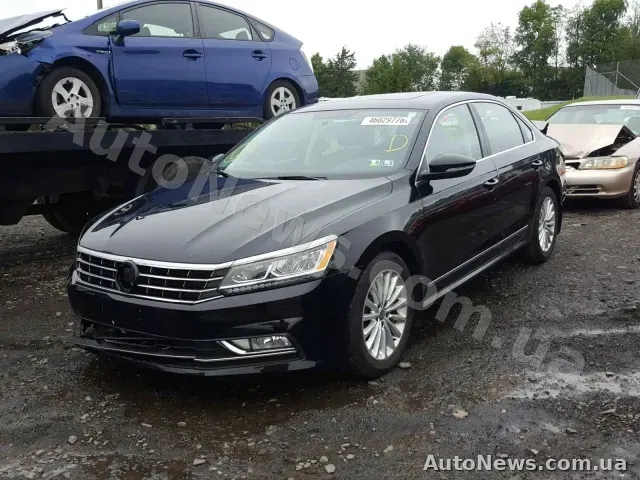 2016 Volkswagen Passat, VIN 1VWBT7A35GC057673, plate АА5617ХЕ — photo 2 (copart)