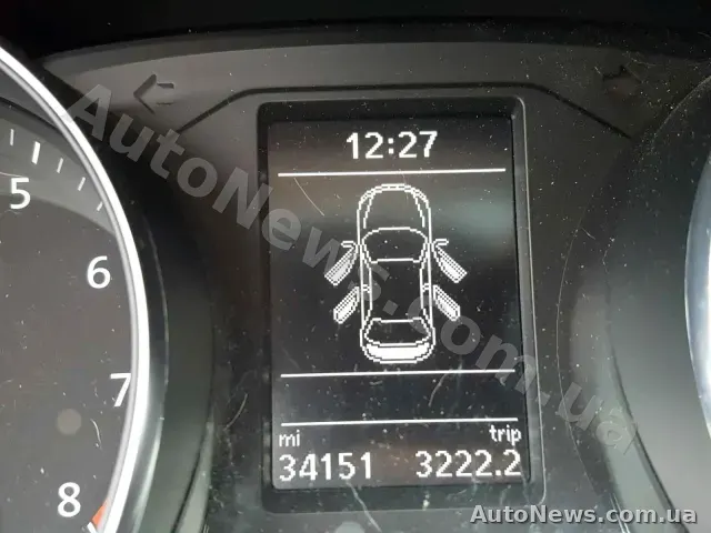 2016 Volkswagen Passat, VIN 1VWBT7A35GC057673, plate АА5617ХЕ — photo 8 (copart)