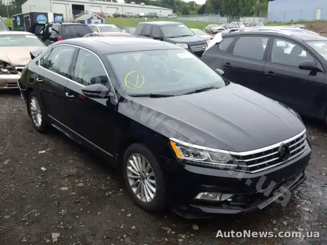 2016 Volkswagen Passat, VIN 1VWBT7A35GC057673, nr rej. АА5617ХЕ — zdjęcie 1 (copart)