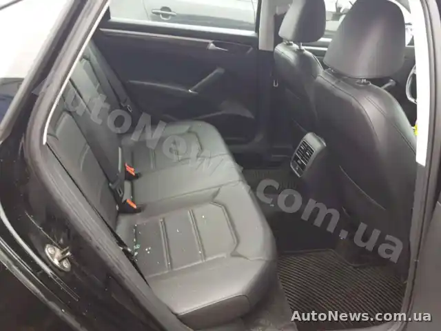 2016 Volkswagen Passat, VIN 1VWBT7A35GC057673, nr rej. АА5617ХЕ — zdjęcie 6 (copart)