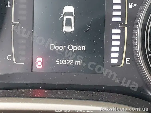 2017 Jeep Cherokee — zdjęcie 15 (iaai)