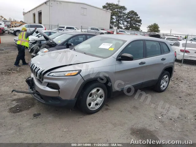 2017 Jeep Cherokee — zdjęcie 2 (iaai)