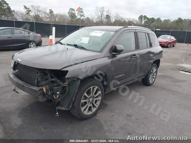 2015 Jeep Compass — фото 2 (iaai)