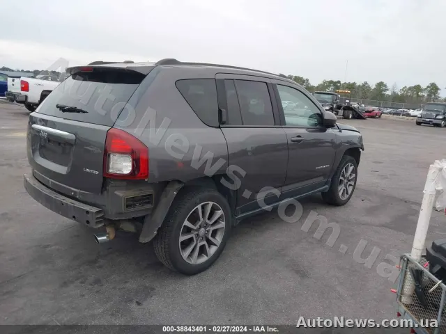 2015 Jeep Compass — фото 4 (iaai)