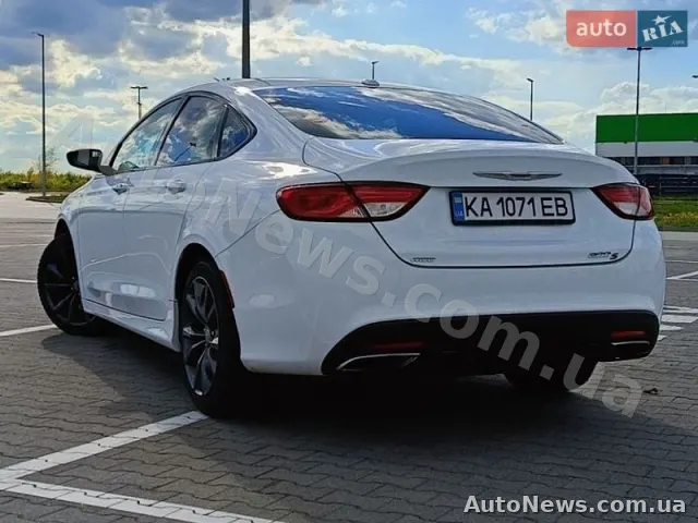2014 Chrysler 200 — zdjęcie 2 (autoria)