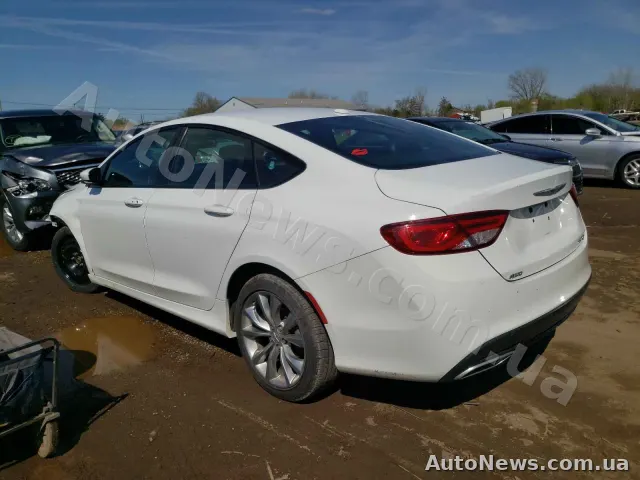 2015 Chrysler 200 — zdjęcie 3 (copart)