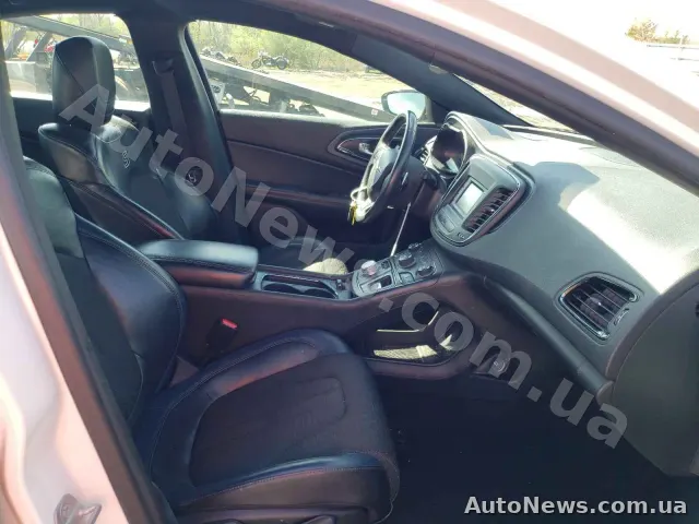 2015 Chrysler 200 — zdjęcie 5 (copart)