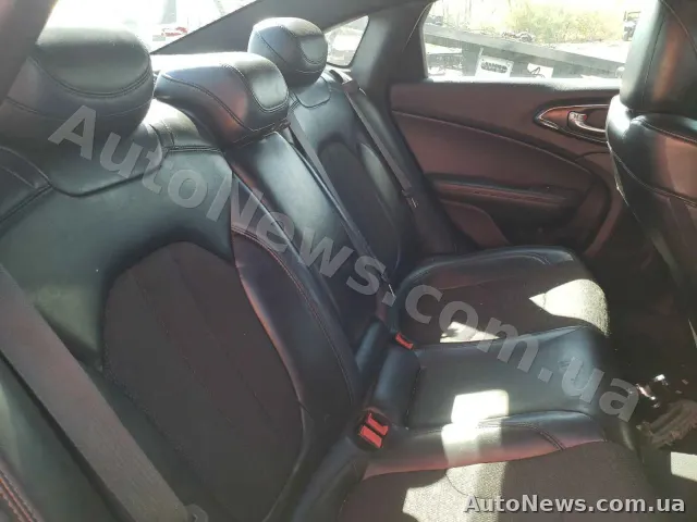 2015 Chrysler 200 — zdjęcie 6 (copart)