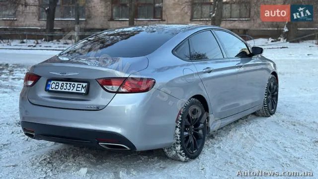 2015 Chrysler 200 — zdjęcie 10 (autoria)