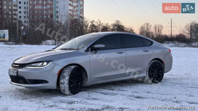 2015 Chrysler 200 — zdjęcie 15 (autoria)