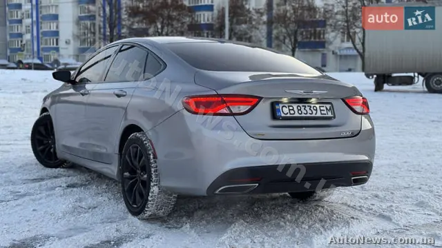 2015 Chrysler 200 — zdjęcie 16 (autoria)