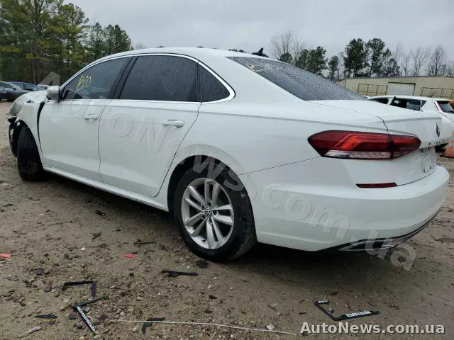 2020 Volkswagen Passat, VIN 1VWSA7A33LC019651 — фото 2 (copart)