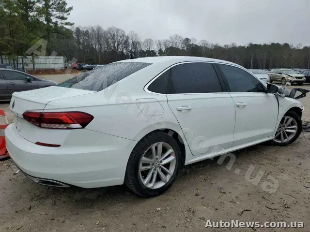 2020 Volkswagen Passat, VIN 1VWSA7A33LC019651 — фото 3 (copart)
