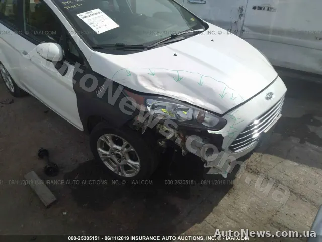 2015 Ford Fiesta — photo 6 (iaai)
