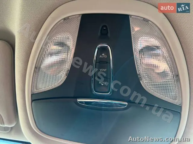 2014 Chrysler 200 — zdjęcie 31 (autoria)