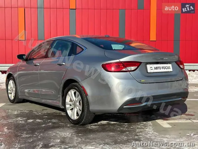 2014 Chrysler 200 — zdjęcie 5 (autoria)