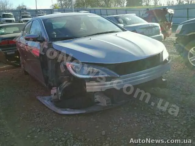 2015 Chrysler 200 — zdjęcie 1 (copart)
