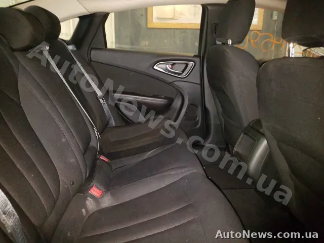 2015 Chrysler 200 — zdjęcie 16 (copart)