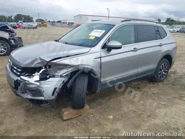 2021 Volkswagen Tiguan, VIN 3VV3B7AX0MM001584 — фото 40 (iaai)