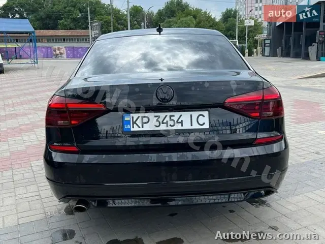 2017 Volkswagen Passat, VIN 1VWDT7A30HC069952, держномер КР3454ІС — фото 18 (autoria)