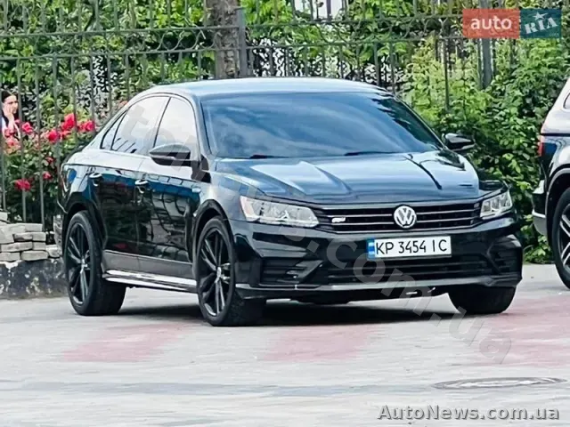 2017 Volkswagen Passat, VIN 1VWDT7A30HC069952, держномер КР3454ІС — фото 6 (autoria)