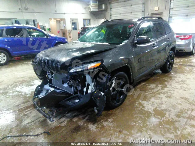 2017 Jeep Cherokee, VIN 1C4PJLCBXJD620746, nr rej. АТ9091ІВ — zdjęcie 2 (iaai)