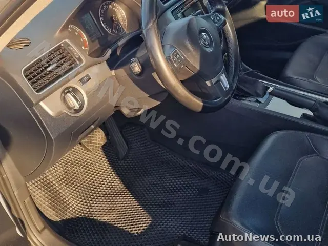 2014 Volkswagen Passat, VIN 1VWBT7A36EC091764, держномер НН7774ЕВ — фото 10 (autoria)