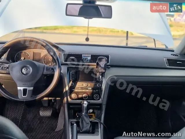 2014 Volkswagen Passat, VIN 1VWBT7A36EC091764, держномер НН7774ЕВ — фото 13 (autoria)