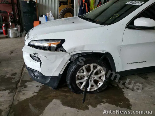 2016 Jeep Grand Cher, VIN 1C4PJLCS2HW503287, nr rej. ВМ1015ЕО — zdjęcie 9 (copart)