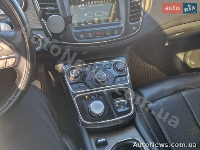 2014 Chrysler 200 — zdjęcie 10 (autoria)