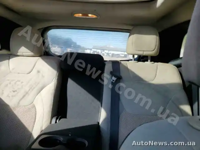 2016 Jeep Grand Cher, VIN 1C4PJLCB0GW350553, госномер ВС6457ТХ — фото 10 (copart)
