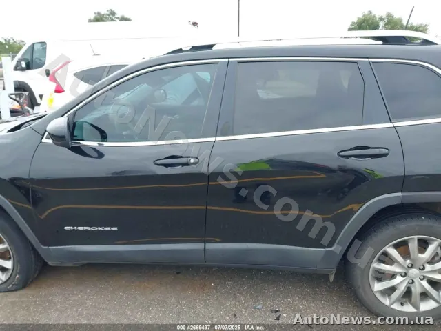 2019 Jeep Cherokee — фото 14 (iaai)