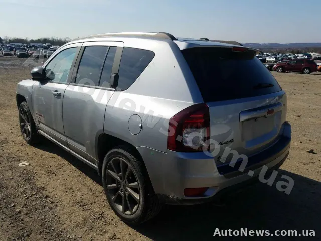 2016 Jeep Compass — photo 3 (copart)