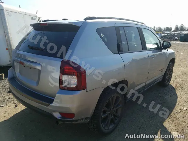 2016 Jeep Compass — photo 4 (copart)