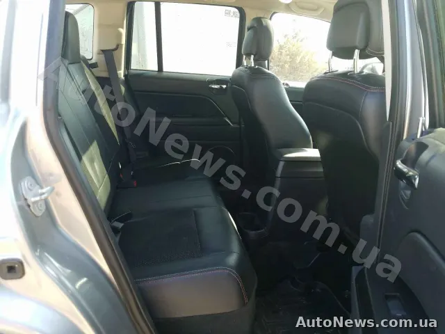 2016 Jeep Compass — photo 6 (copart)