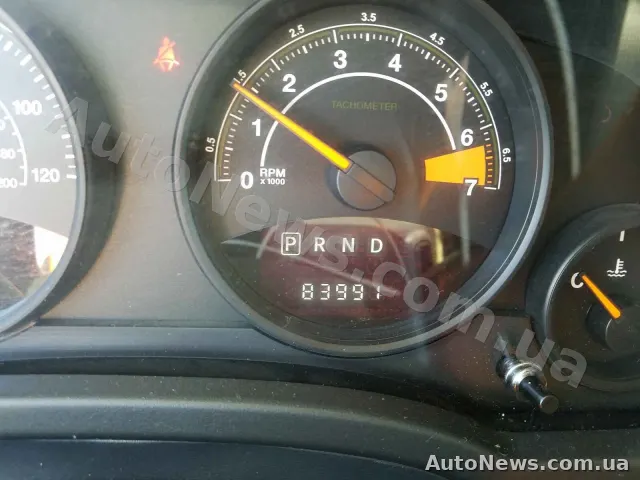 2016 Jeep Compass — photo 8 (copart)