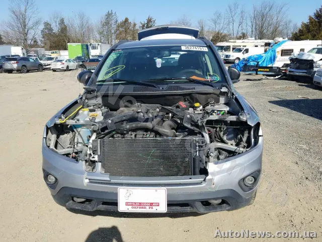 2016 Jeep Compass — photo 9 (copart)