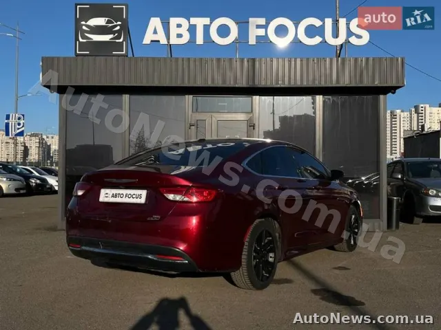 2015 Chrysler 200, VIN 1C3CCCAB4FN708161, nr rej. КА6642ІО — zdjęcie 5 (autoria)