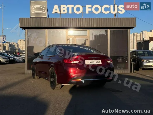 2015 Chrysler 200, VIN 1C3CCCAB4FN708161, nr rej. КА6642ІО — zdjęcie 7 (autoria)