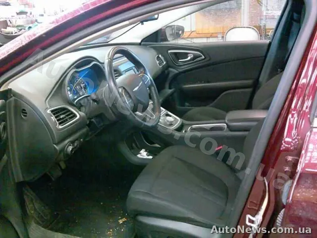 2015 Chrysler 200, VIN 1C3CCCAB4FN708161, nr rej. КА6642ІО — zdjęcie 3 (manheim)