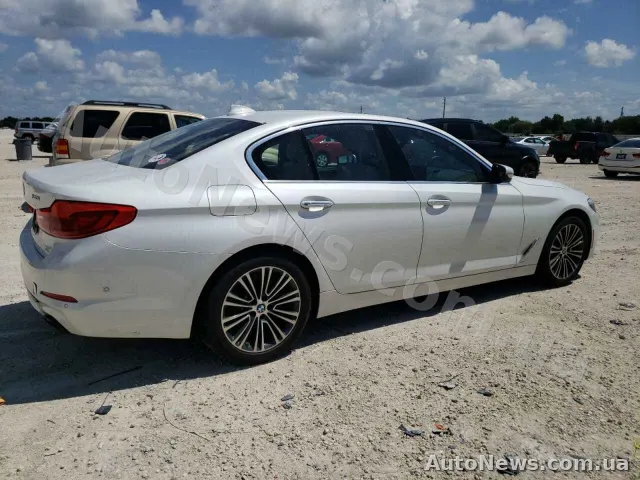 2018 BMW 5 Series — фото 3 (copart)