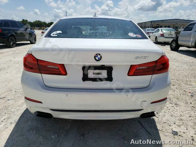 2018 BMW 5 Series — фото 6 (copart)