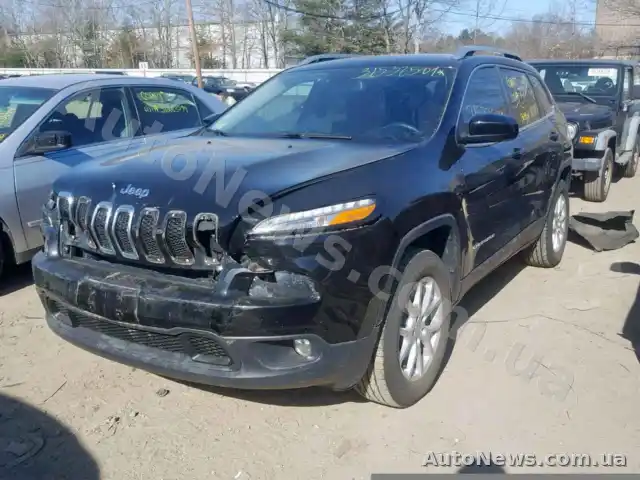 2017 Jeep Cherokee L, VIN 1C4PJMCB3HW575458 — photo 2 (copart)