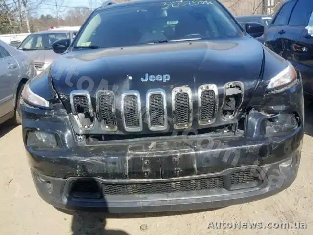 2017 Jeep Cherokee L, VIN 1C4PJMCB3HW575458 — photo 7 (copart)