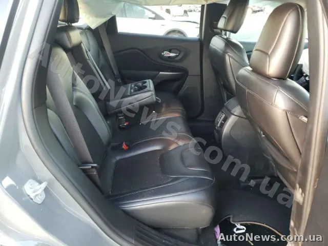 2020 Jeep Cherokee — zdjęcie 6 (copart)